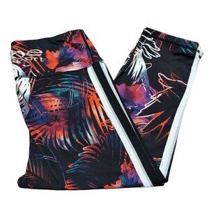 Bebe Sport Women's Tuxedo Striped Tropical Print Cropped Athletic Leggings
